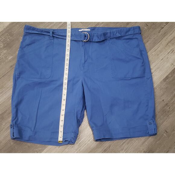 Gloria Vanderbilt Khaki Unltd. Blue Shorts w. Belt | Size 24W - Picture 5 of 7